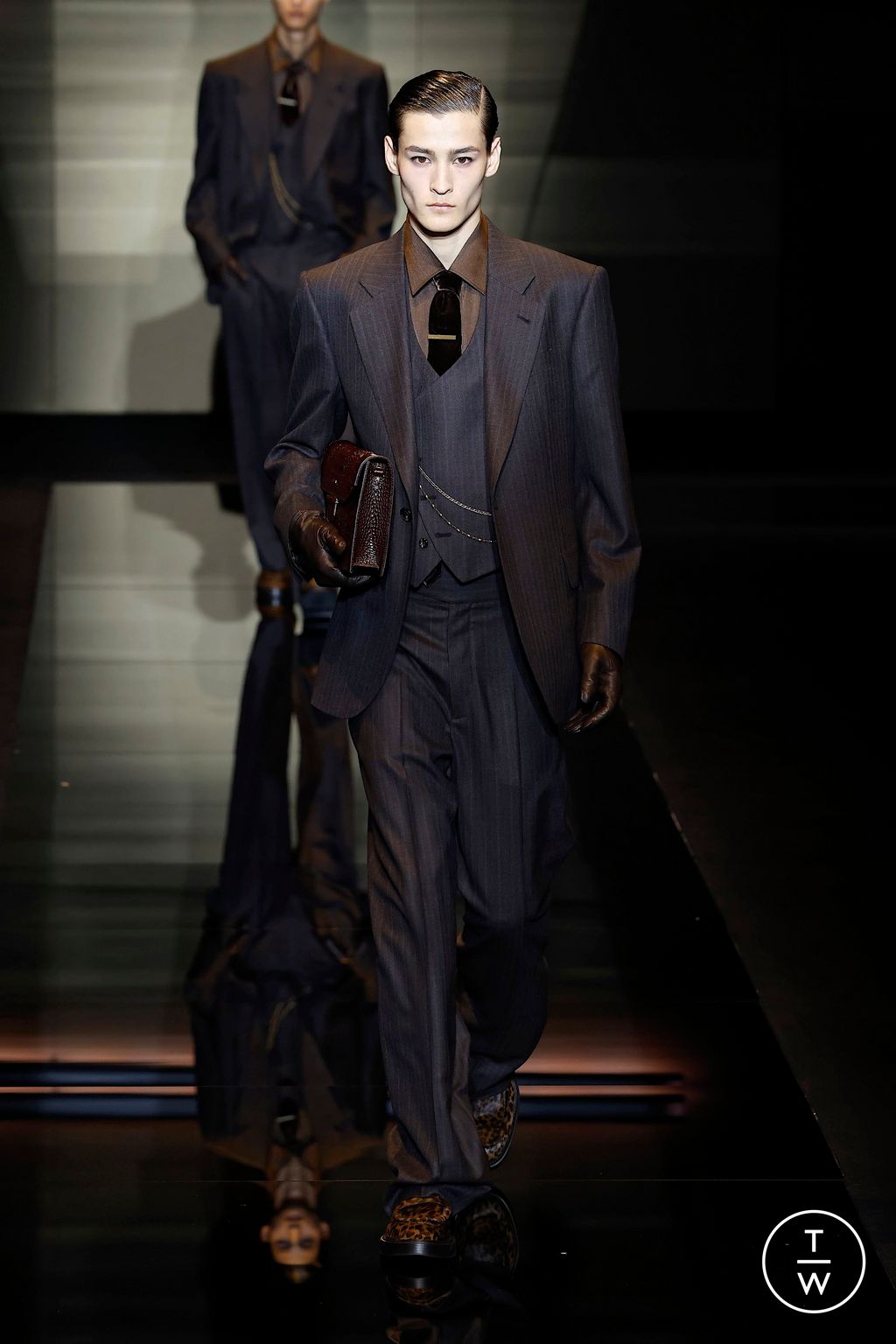 Fashion Week Milan Fall/Winter 2025 look 22 from the Emporio Armani collection menswear