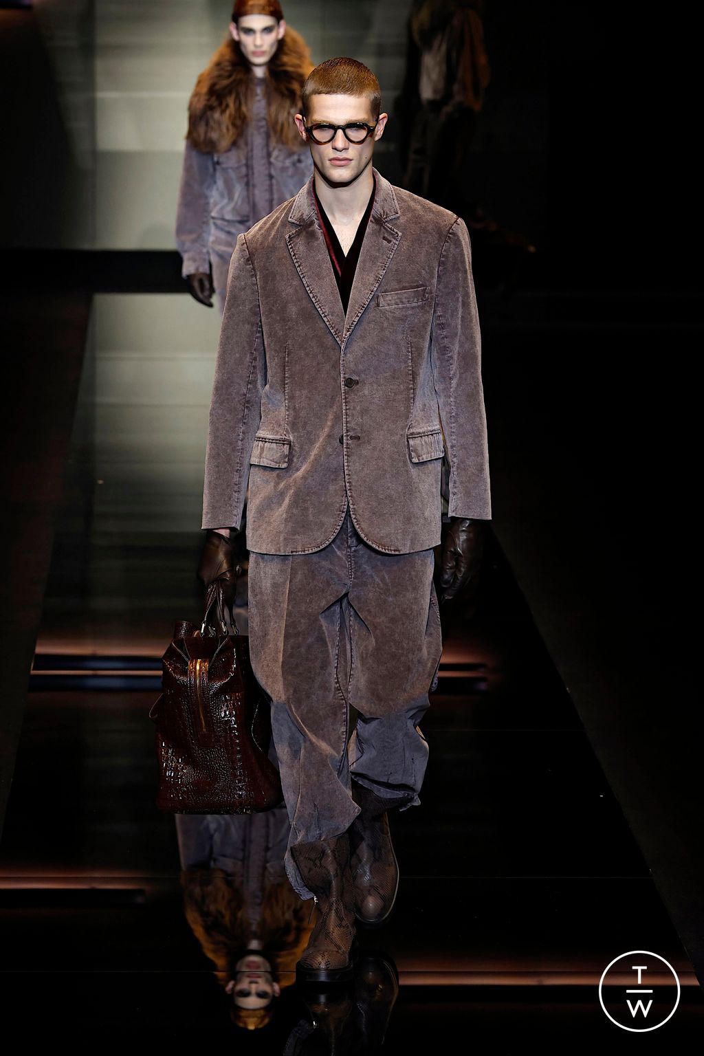 Fashion Week Milan Fall/Winter 2025 look 66 de la collection Emporio Armani menswear