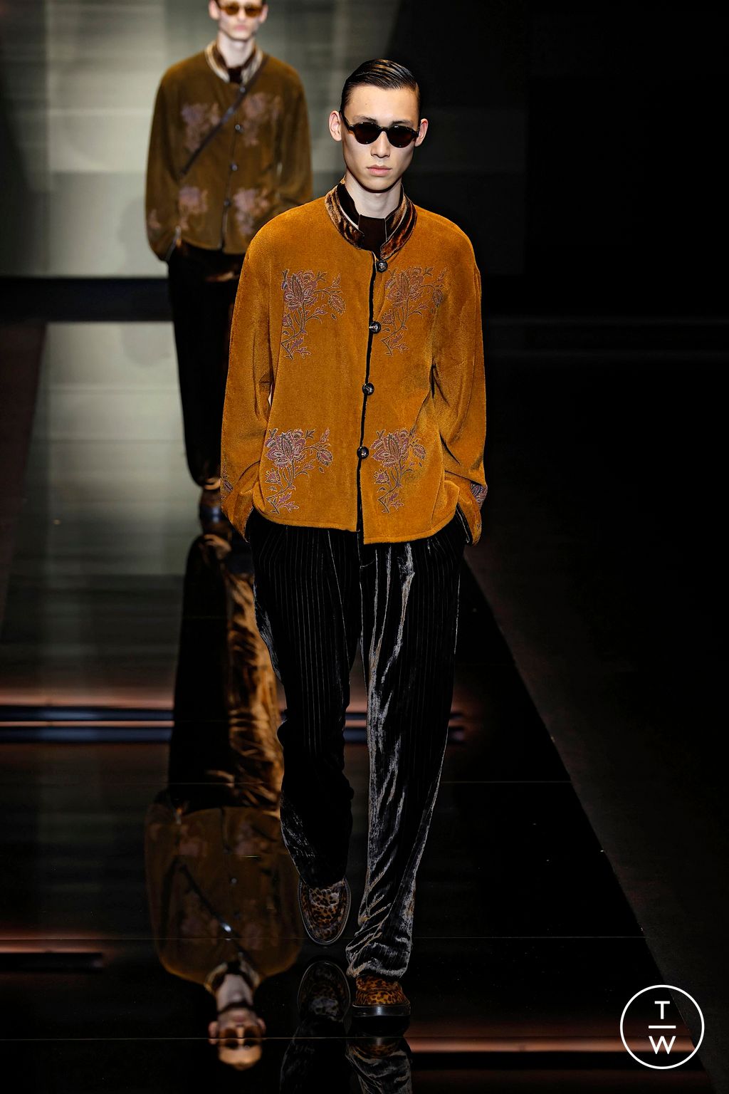 Fashion Week Milan Fall/Winter 2025 look 100 from the Emporio Armani collection menswear