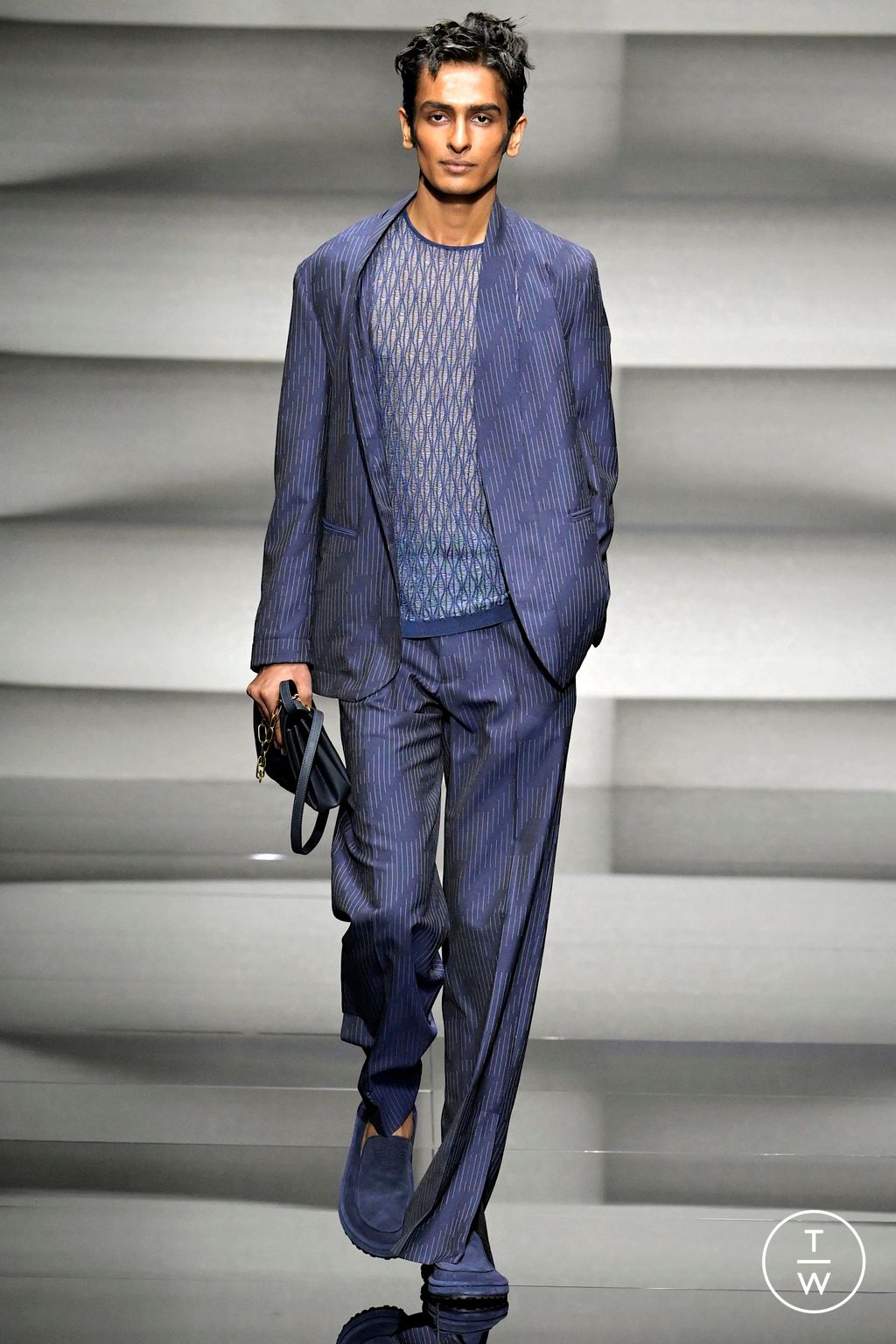 Fashion Week Milan Spring/Summer 2023 look 2 from the Emporio Armani collection menswear