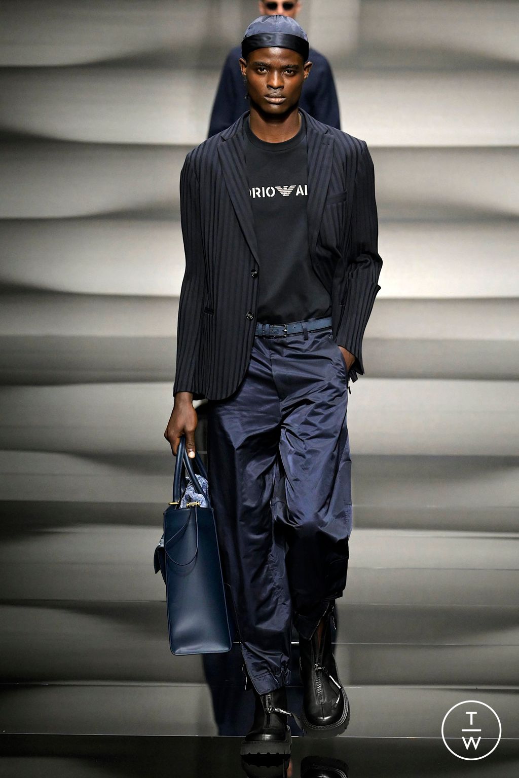 Fashion Week Milan Spring/Summer 2023 look 15 from the Emporio Armani collection 男装