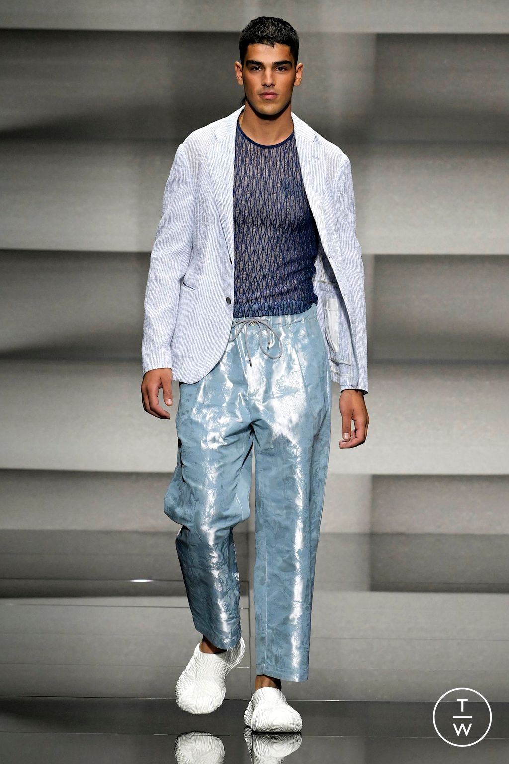 Fashion Week Milan Spring/Summer 2023 look 22 from the Emporio Armani collection menswear