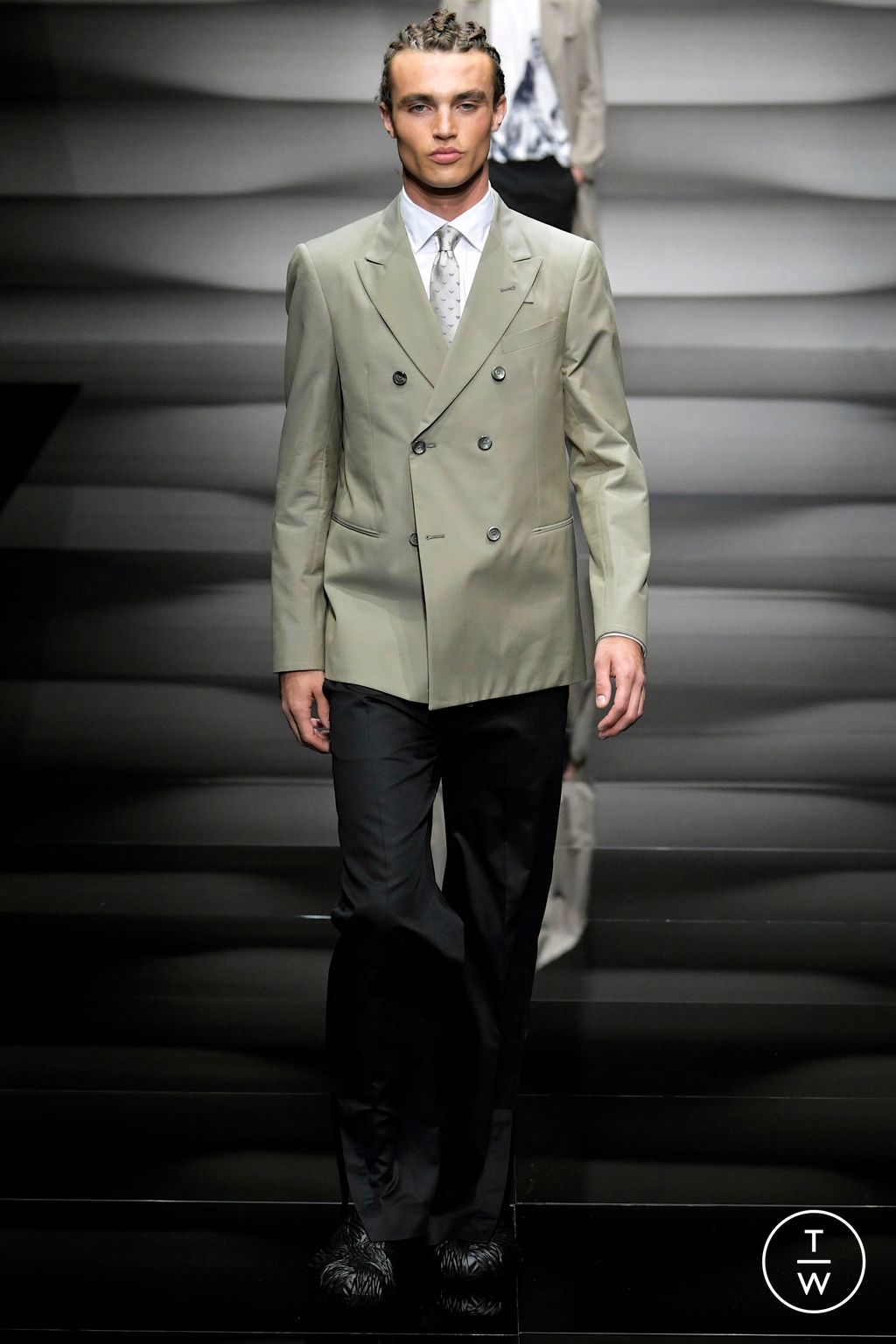 Fashion Week Milan Spring/Summer 2023 look 48 from the Emporio Armani collection menswear