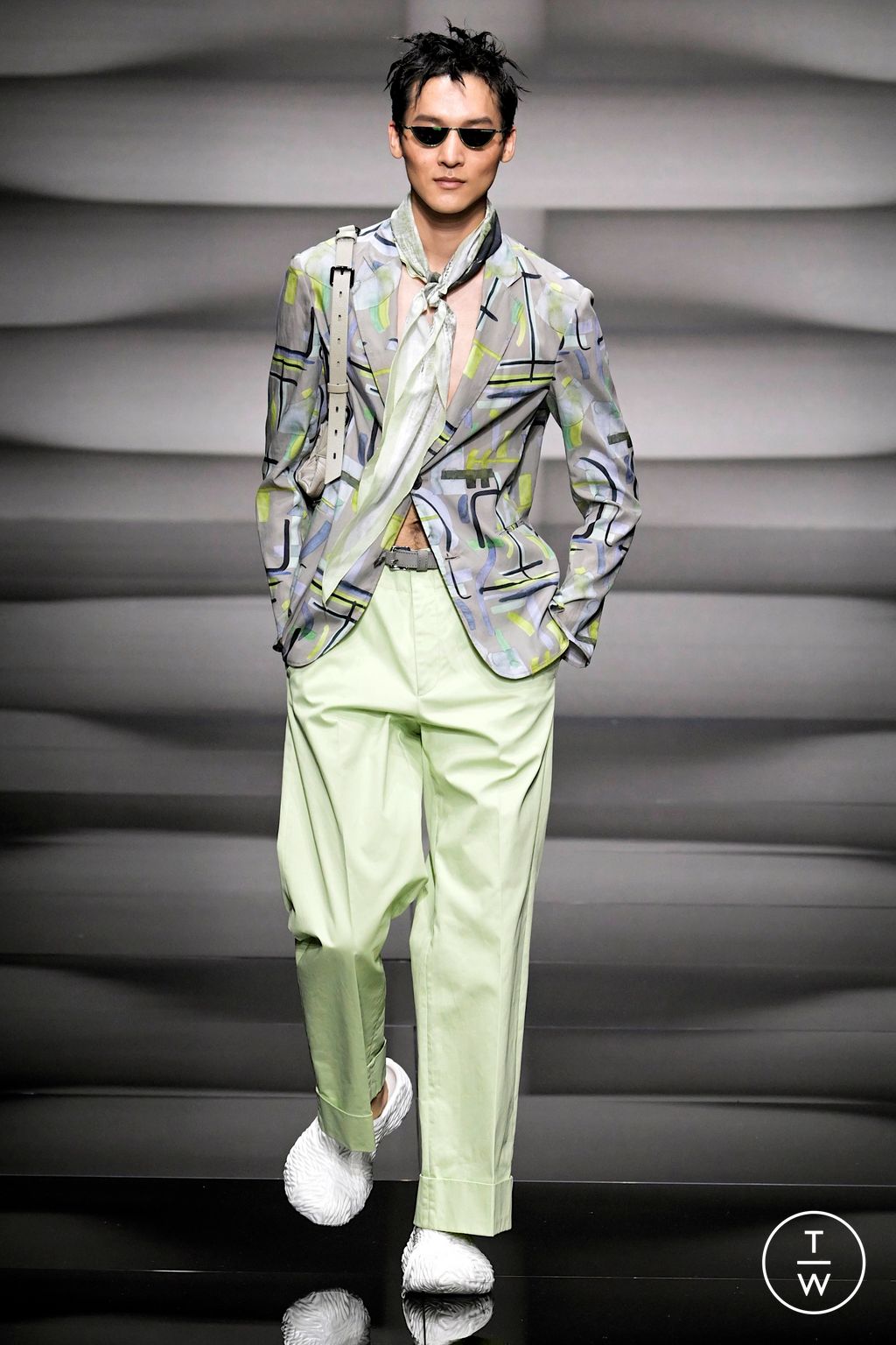 Fashion Week Milan Spring/Summer 2023 look 76 from the Emporio Armani collection menswear