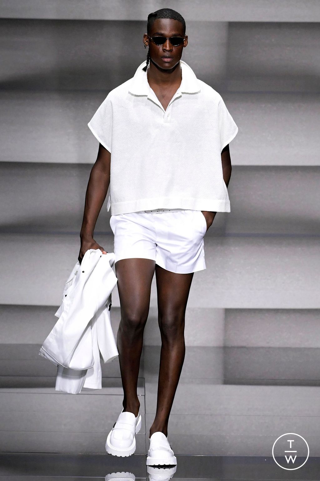 Fashion Week Milan Spring/Summer 2023 look 82 from the Emporio Armani collection menswear