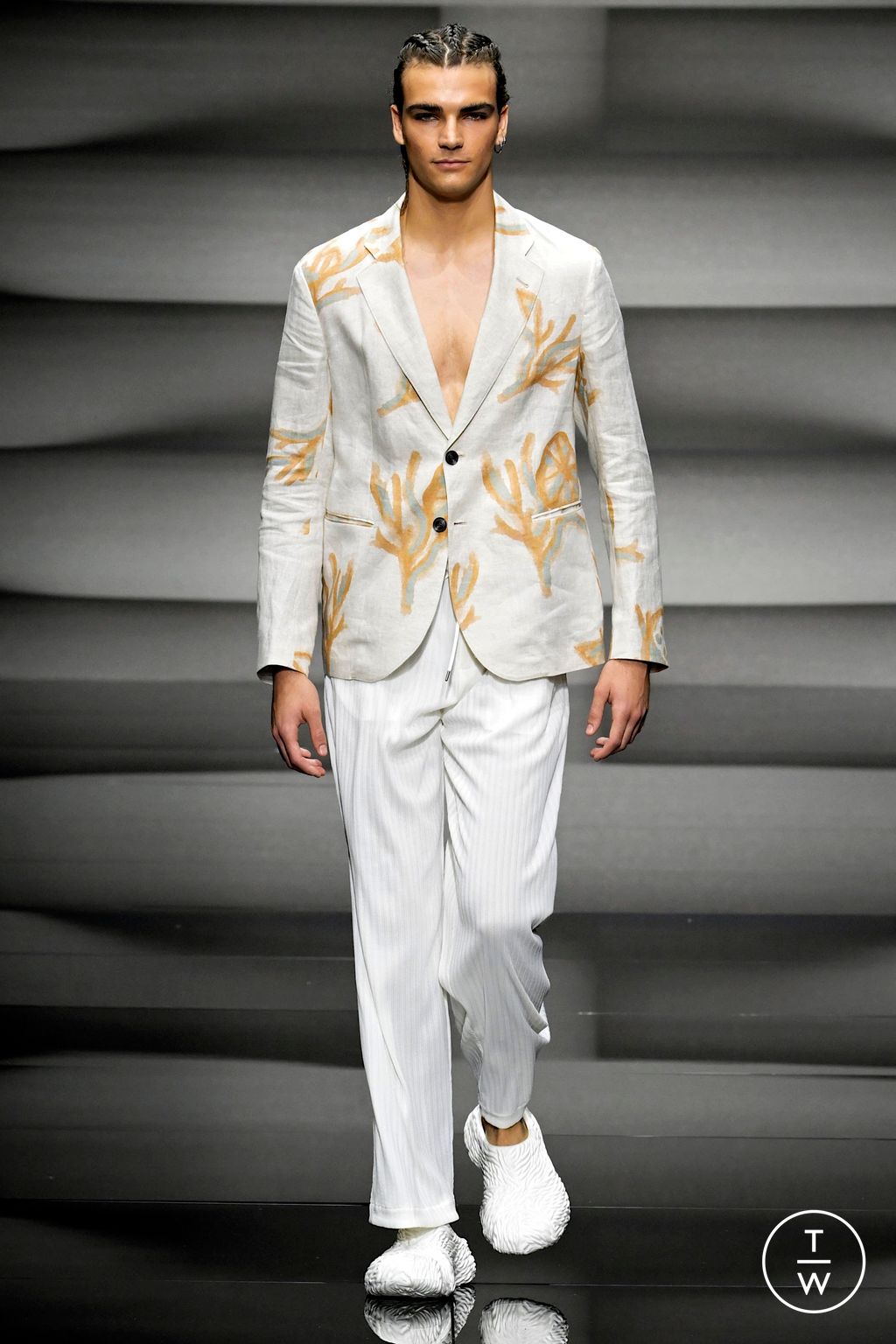 Fashion Week Milan Spring/Summer 2023 look 89 from the Emporio Armani collection menswear