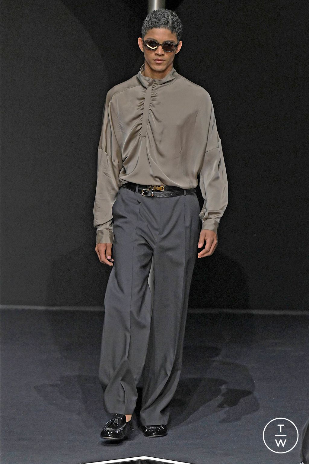 Fashion Week Milan Spring/Summer 2024 look 8 from the Emporio Armani collection menswear
