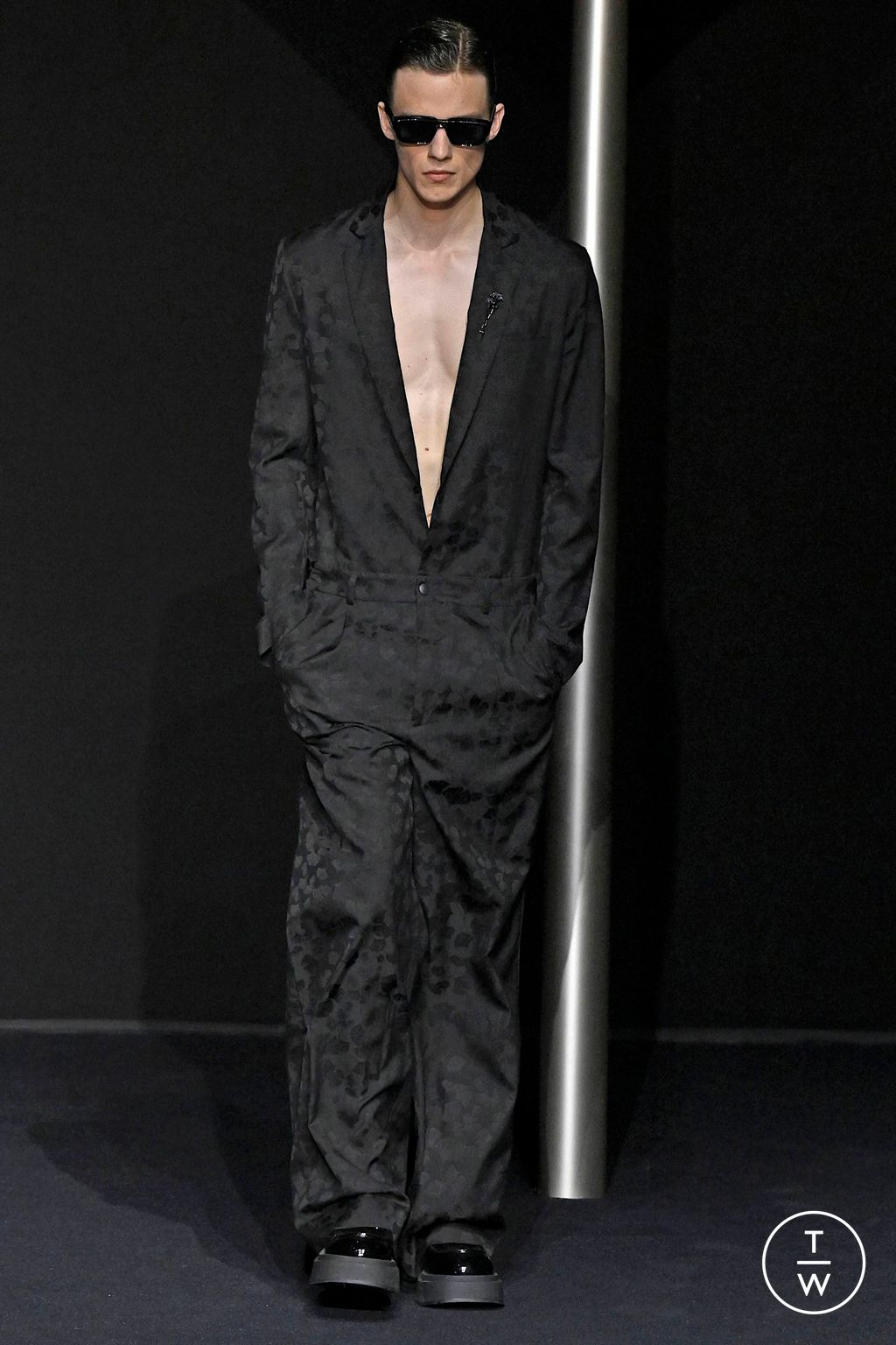 Fashion Week Milan Spring/Summer 2024 look 15 from the Emporio Armani collection menswear