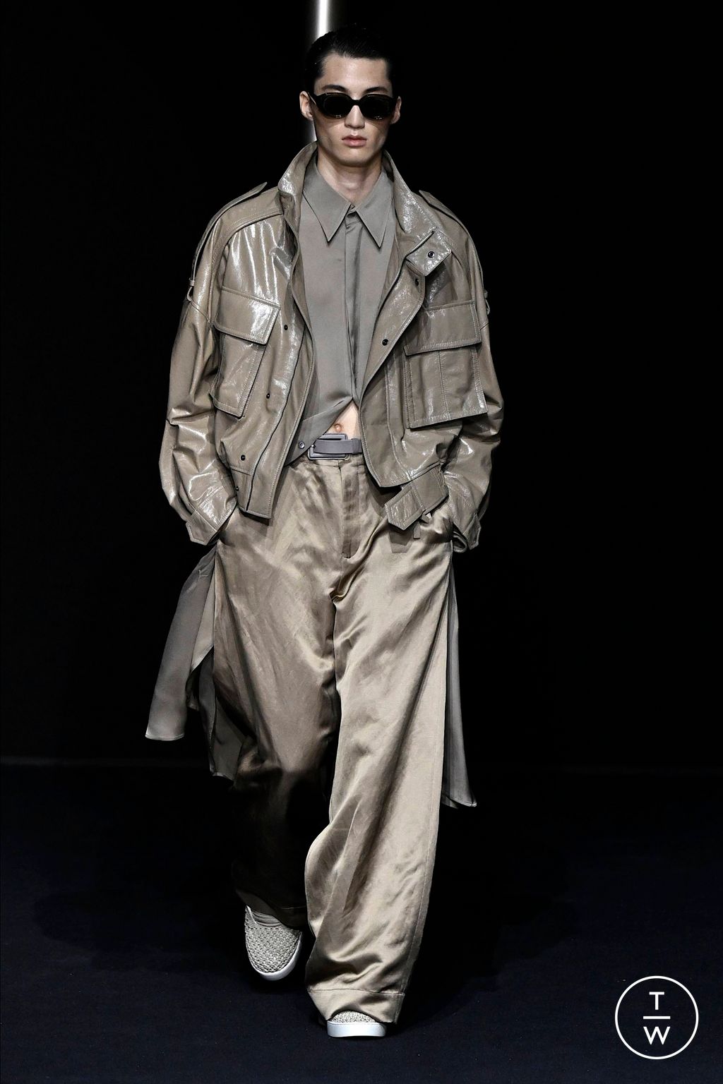 Fashion Week Milan Spring/Summer 2024 look 36 from the Emporio Armani collection menswear