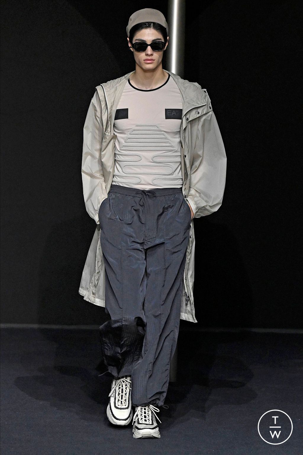 Fashion Week Milan Spring/Summer 2024 look 49 from the Emporio Armani collection menswear