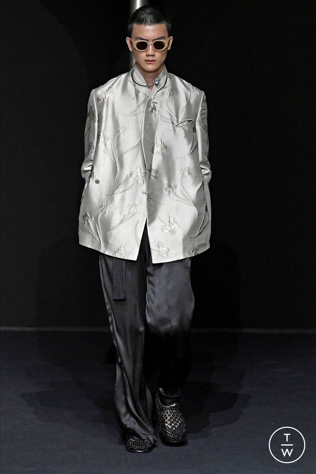 Fashion Week Milan Spring/Summer 2024 look 56 from the Emporio Armani collection menswear
