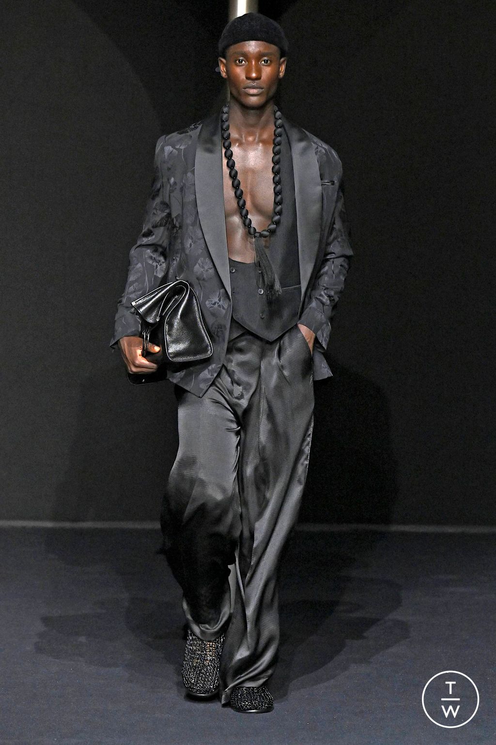 Fashion Week Milan Spring/Summer 2024 look 58 from the Emporio Armani collection menswear