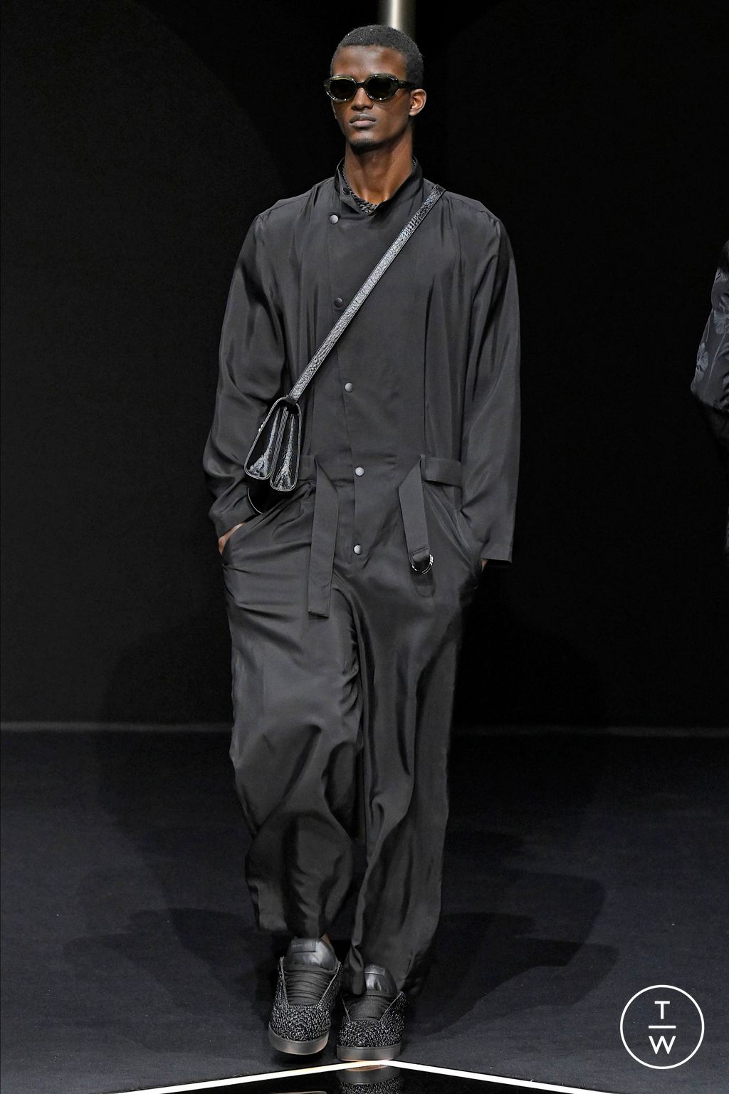 Fashion Week Milan Spring/Summer 2024 look 61 from the Emporio Armani collection menswear