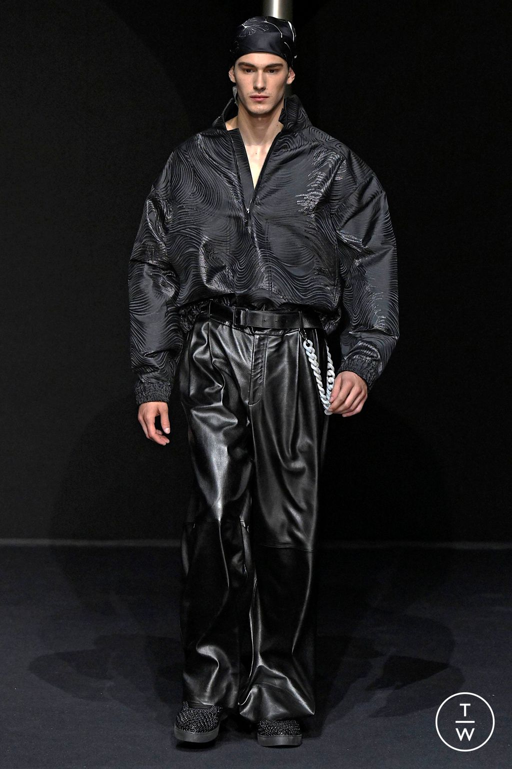 Fashion Week Milan Spring/Summer 2024 look 65 from the Emporio Armani collection menswear