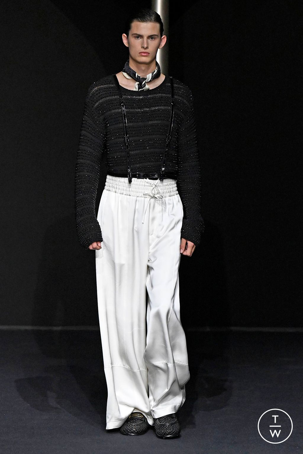 Fashion Week Milan Spring/Summer 2024 look 84 from the Emporio Armani collection 男装