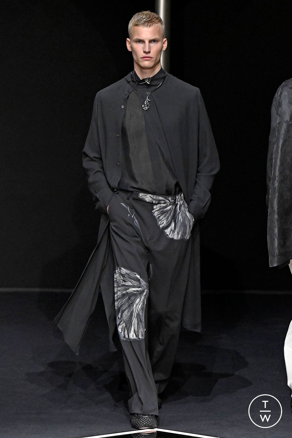 Fashion Week Milan Spring/Summer 2024 look 87 from the Emporio Armani collection menswear