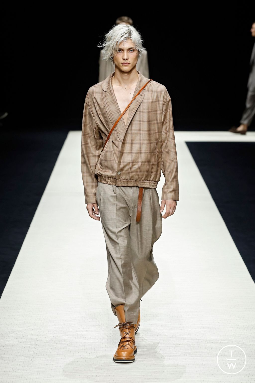 Fashion Week Milan Spring/Summer 2025 look 7 from the Emporio Armani collection menswear