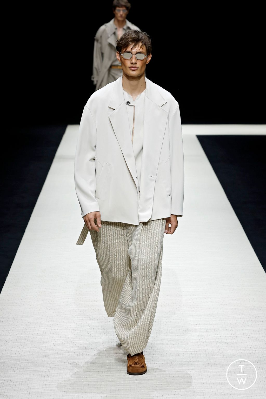 Fashion Week Milan Spring-Summer 2025 look 45 from the Emporio Armani collection 男装