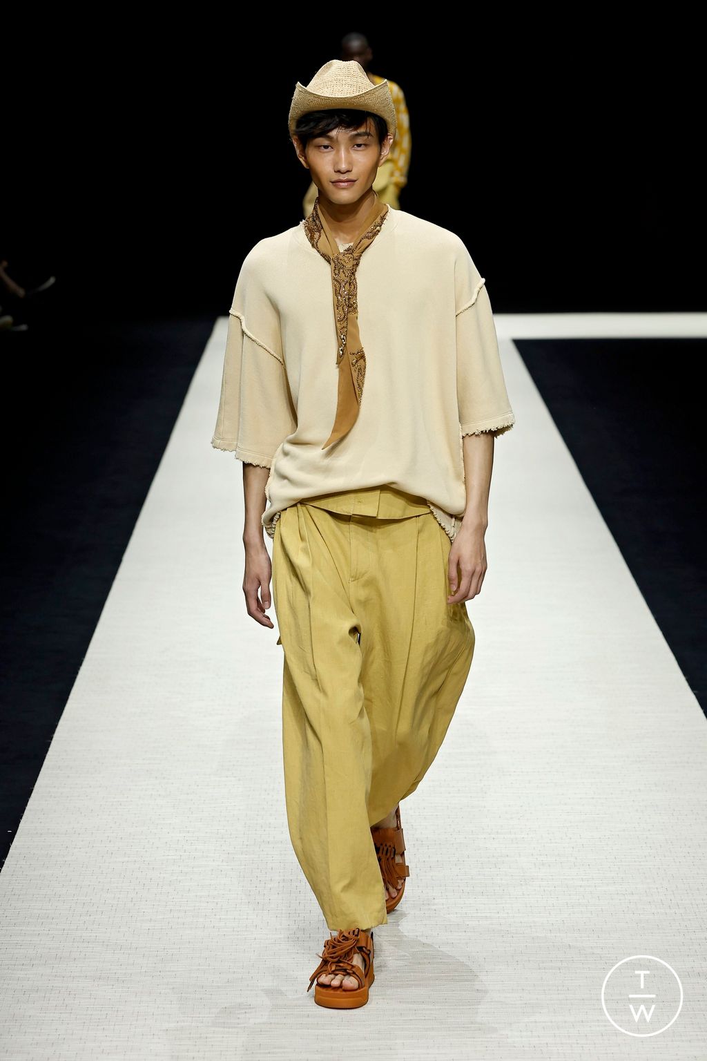 Fashion Week Milan Spring-Summer 2025 look 70 de la collection Emporio Armani menswear