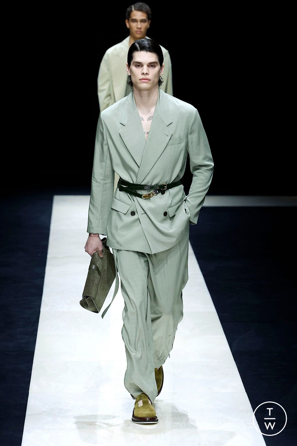 Fashion Week Milan Spring/Summer 2025 look 44 from the Emporio Armani collection womenswear