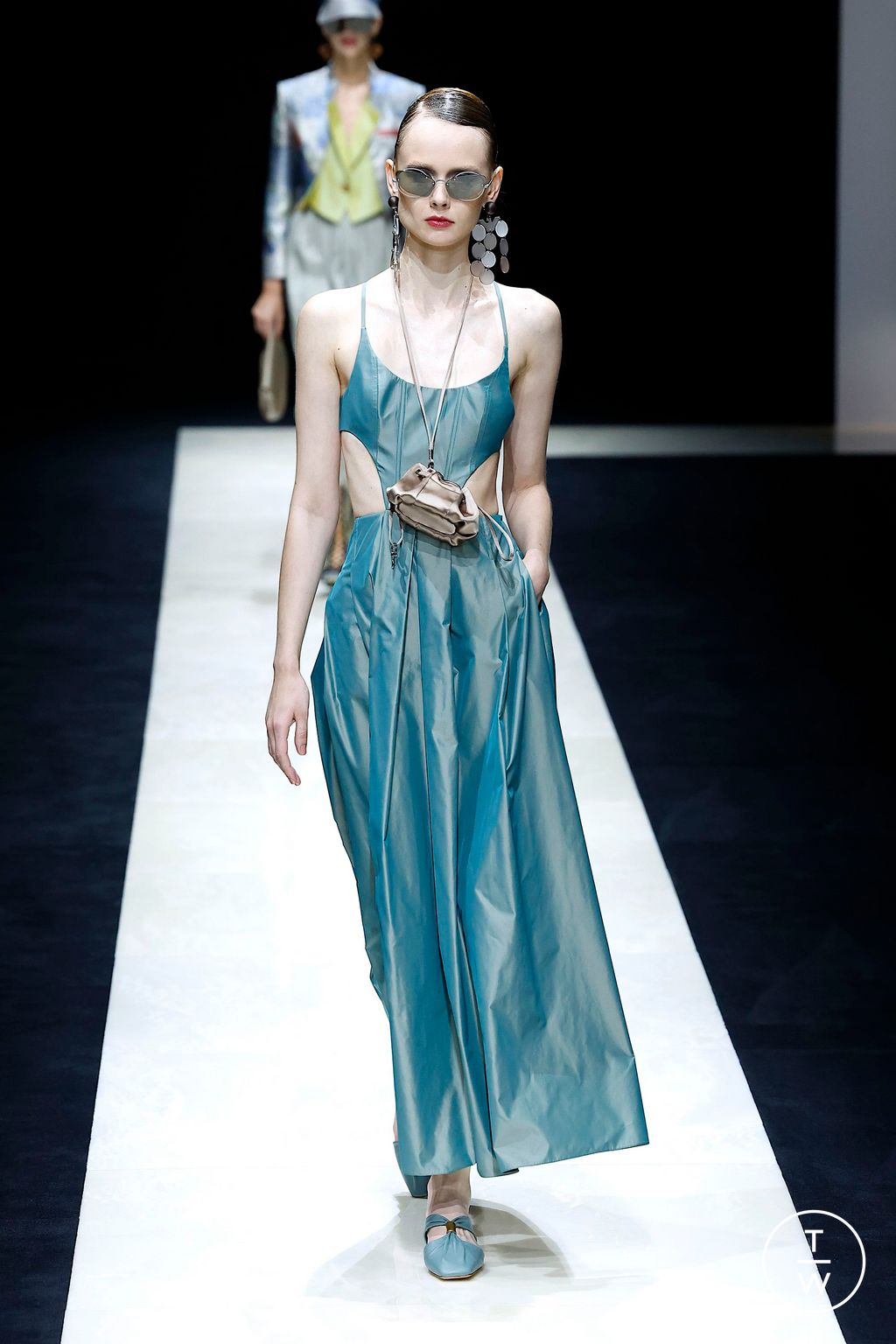 Fashion Week Milan Spring/Summer 2025 look 56 from the Emporio Armani collection womenswear