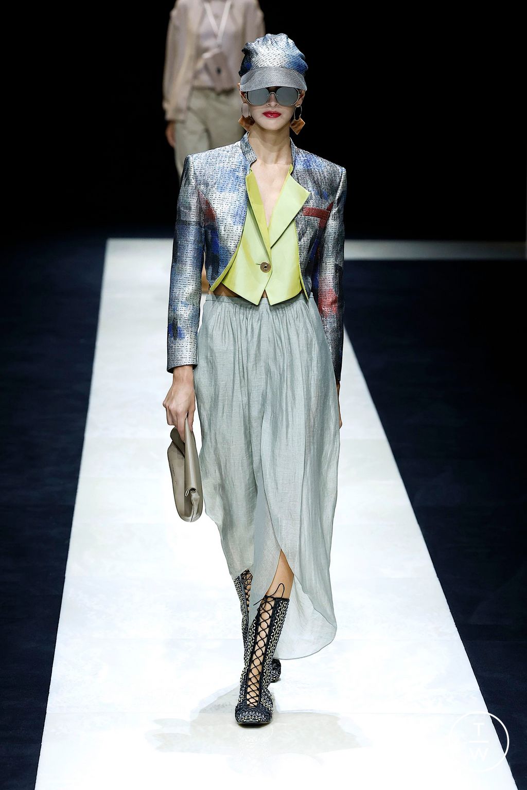 Fashion Week Milan Spring/Summer 2025 look 51 from the Emporio Armani collection womenswear