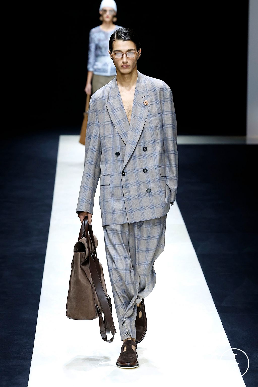 Fashion Week Milan Spring/Summer 2025 look 53 from the Emporio Armani collection womenswear