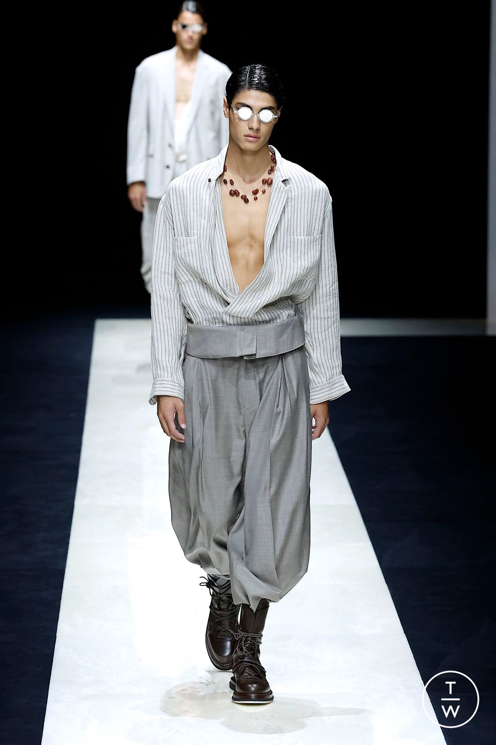 Fashion Week Milan Spring/Summer 2025 look 58 from the Emporio Armani collection womenswear