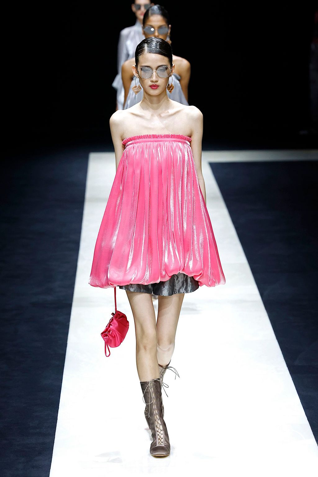 Fashion Week Milan Spring/Summer 2025 look 72 from the Emporio Armani collection womenswear