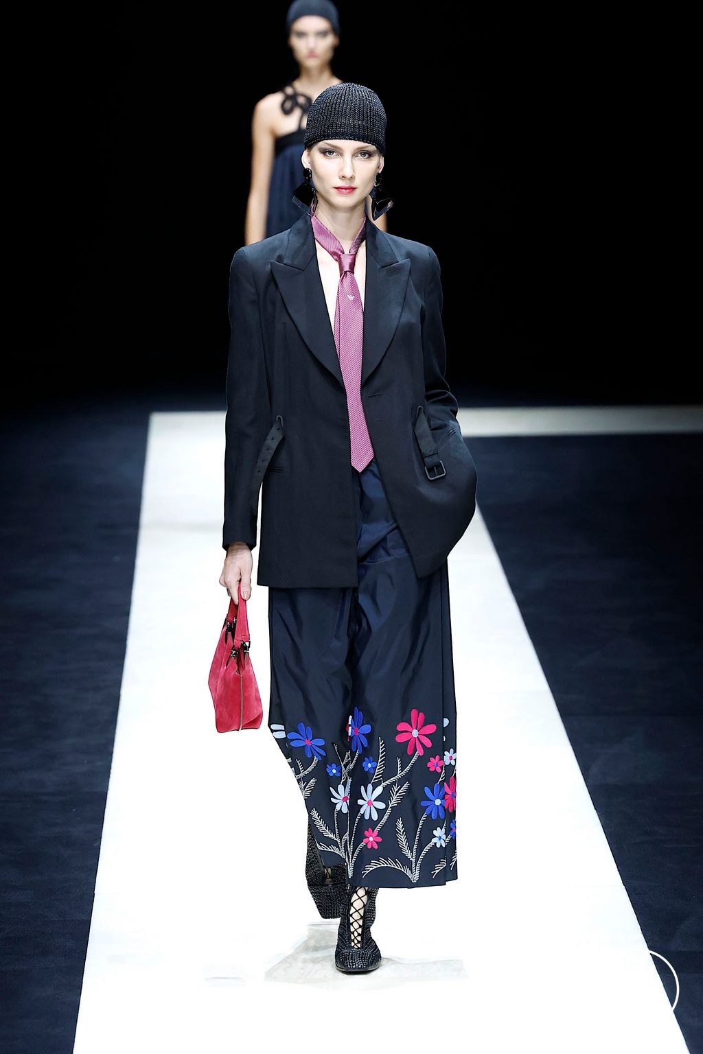 Fashion Week Milan Spring/Summer 2025 look 85 from the Emporio Armani collection womenswear