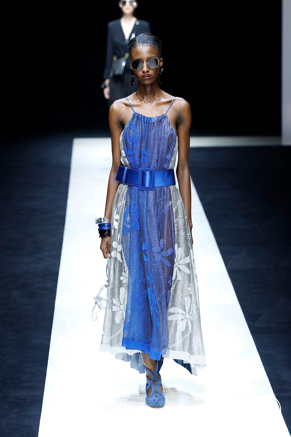 Fashion Week Milan Spring/Summer 2025 look 89 from the Emporio Armani collection womenswear