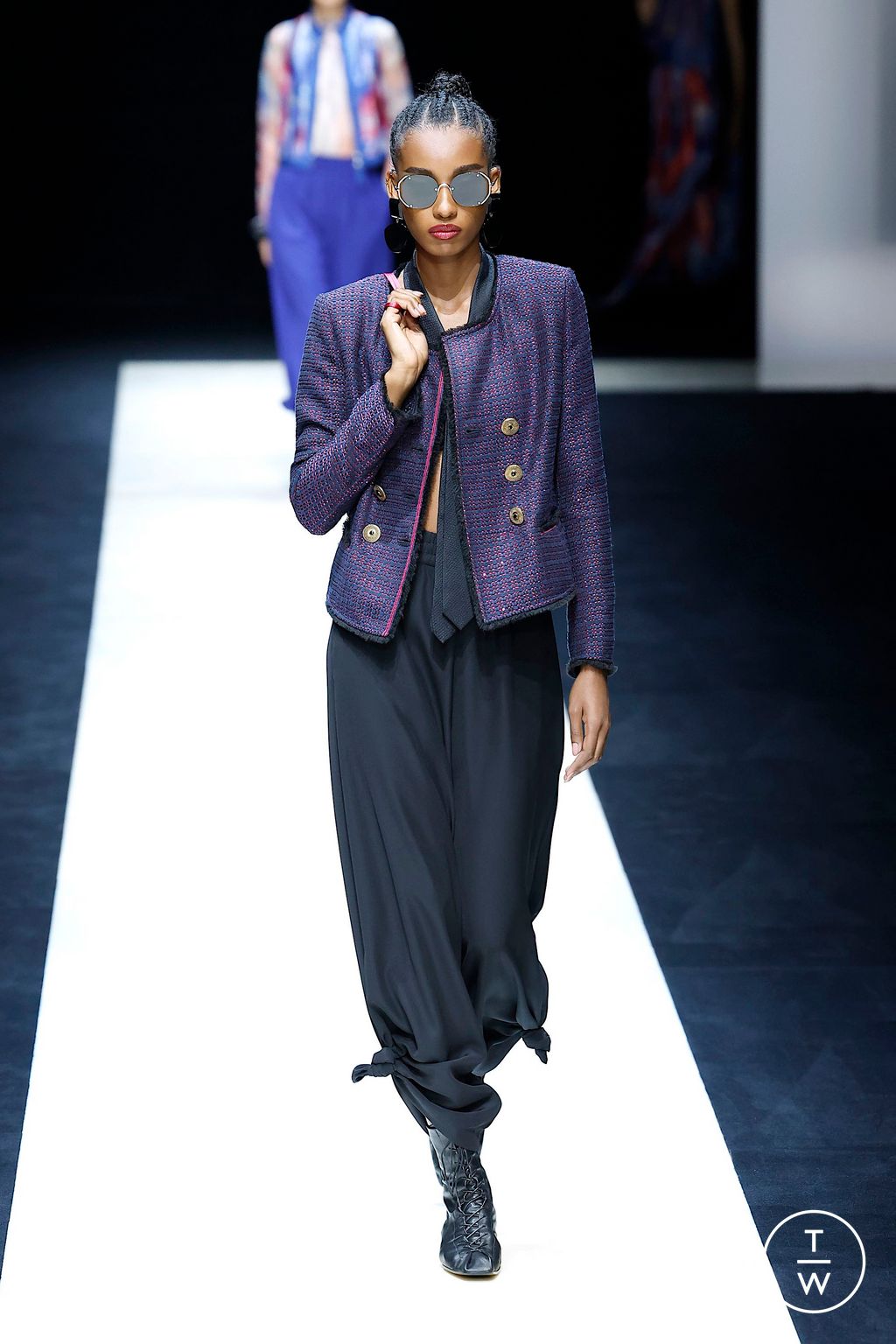 Fashion Week Milan Spring/Summer 2025 look 92 from the Emporio Armani collection womenswear