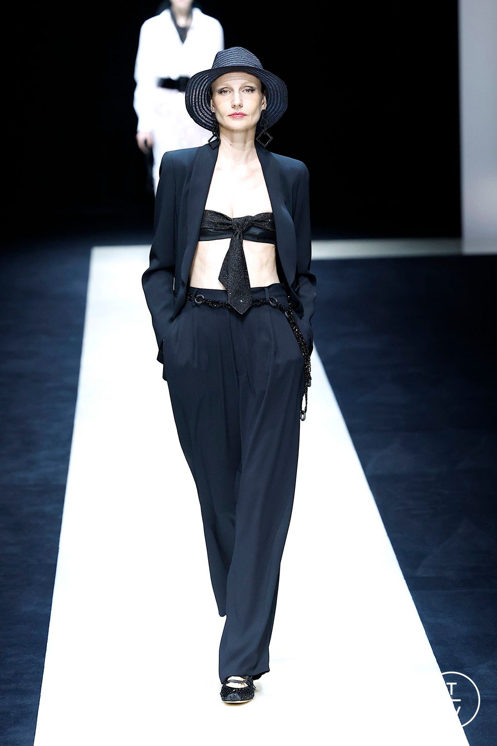 Fashion Week Milan Spring/Summer 2025 look 104 from the Emporio Armani collection womenswear