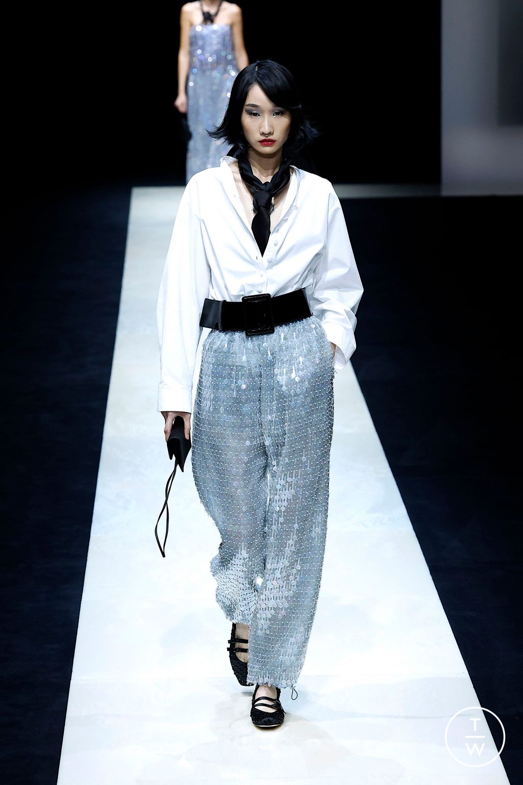 Fashion Week Milan Spring/Summer 2025 look 107 from the Emporio Armani collection womenswear