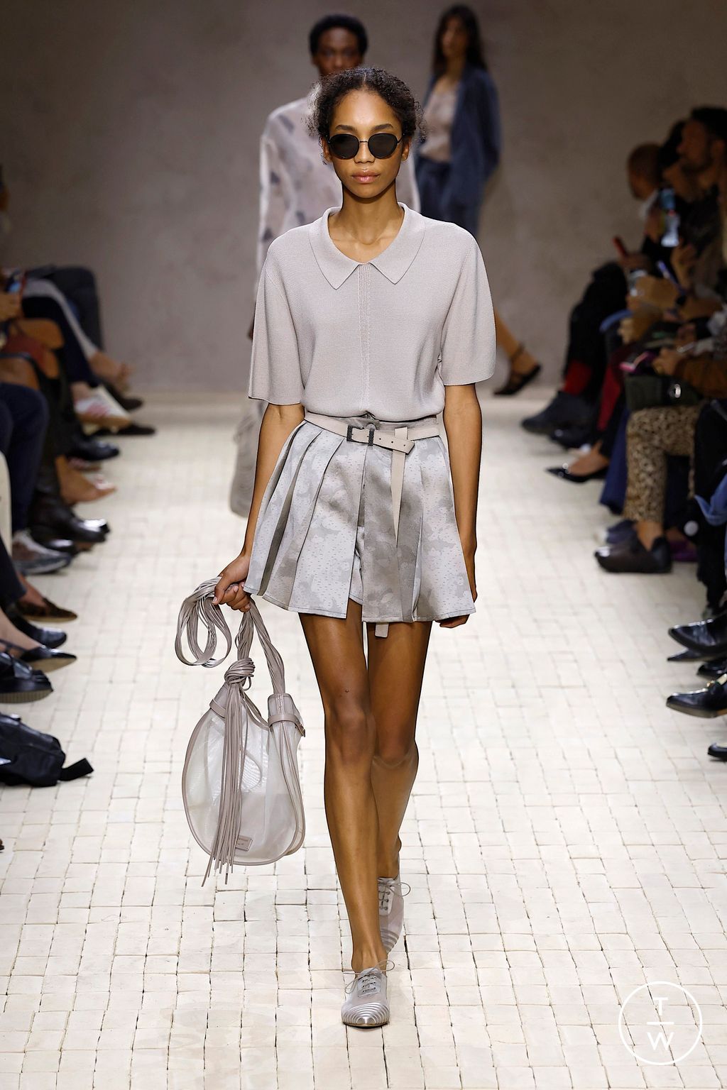 Fashion Week Milan Spring/Summer 2026 look 20 from the Emporio Armani collection womenswear