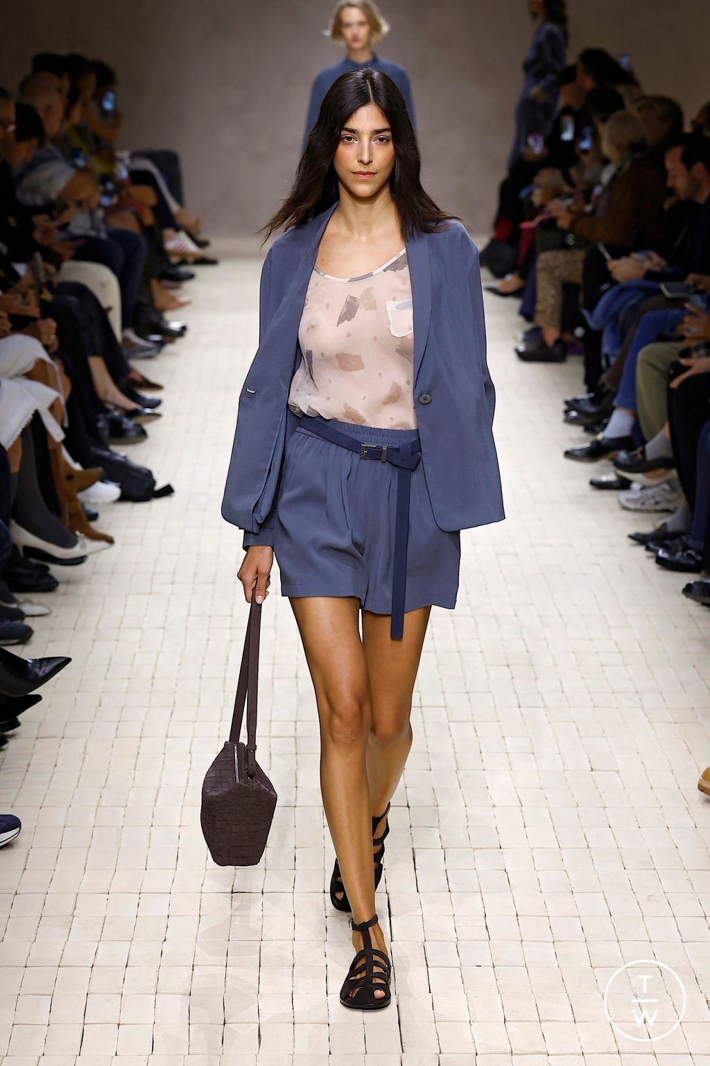 Fashion Week Milan Spring/Summer 2026 look 22 from the Emporio Armani collection womenswear