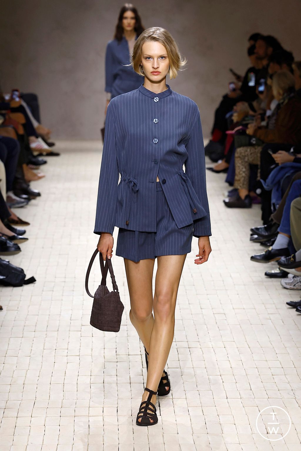 Fashion Week Milan Spring/Summer 2026 look 23 from the Emporio Armani collection womenswear