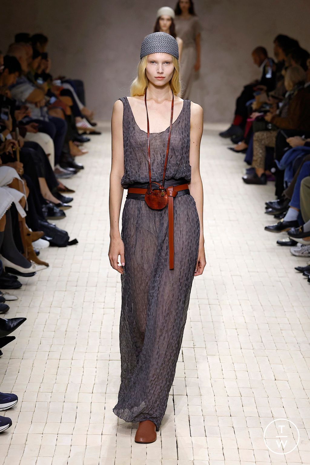 Fashion Week Milan Spring/Summer 2026 look 29 from the Emporio Armani collection womenswear