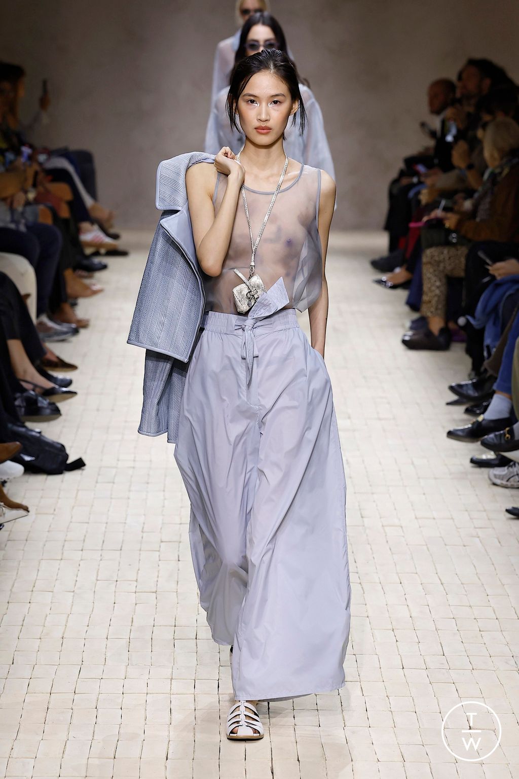 Fashion Week Milan Spring/Summer 2026 look 43 from the Emporio Armani collection womenswear