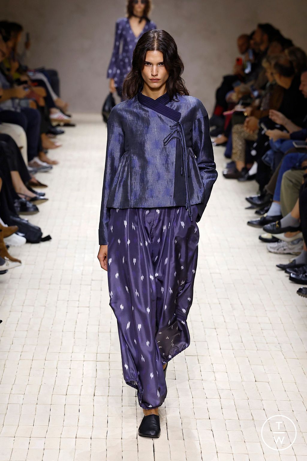 Fashion Week Milan Spring/Summer 2026 look 56 from the Emporio Armani collection womenswear