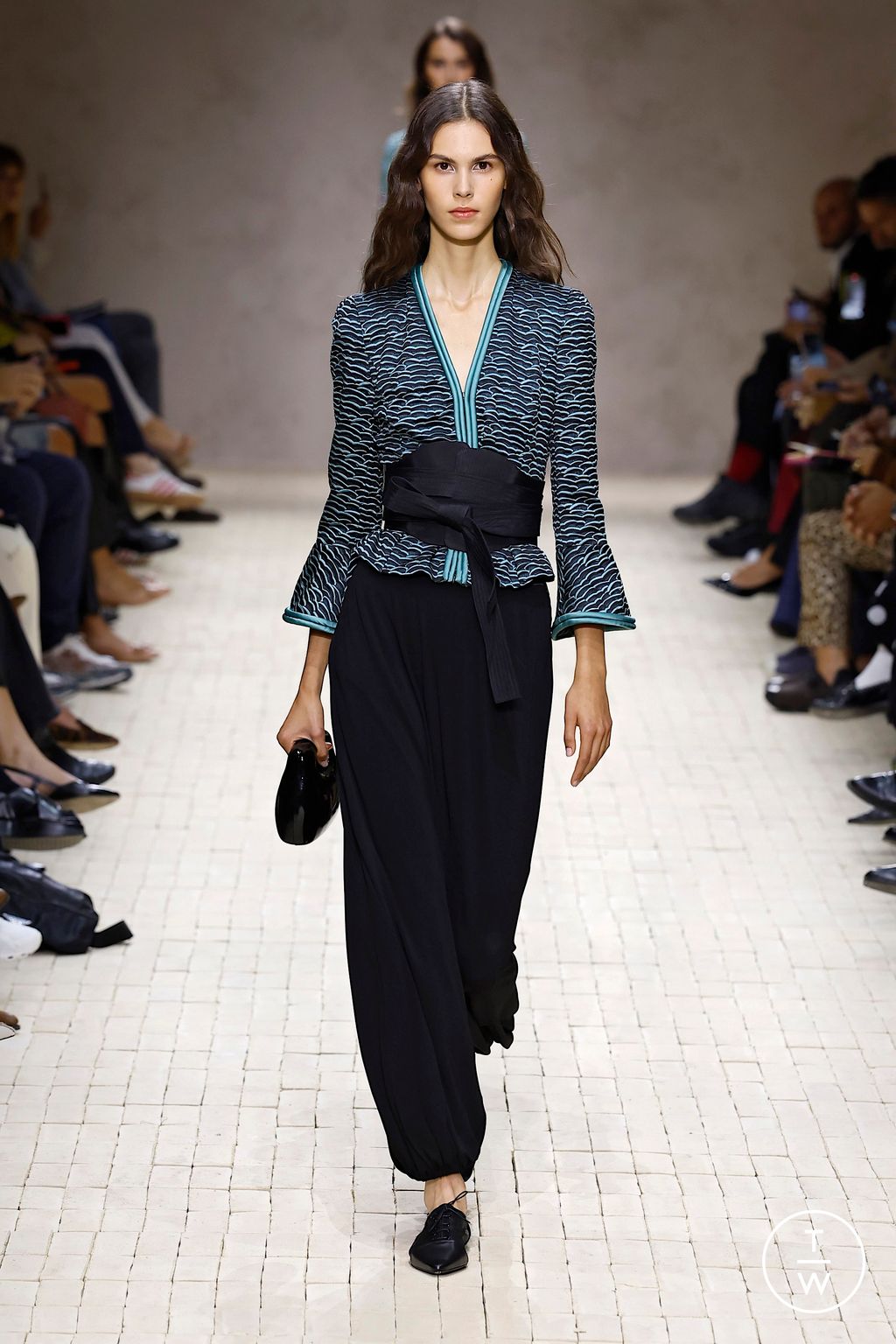 Fashion Week Milan Spring/Summer 2026 look 61 from the Emporio Armani collection womenswear