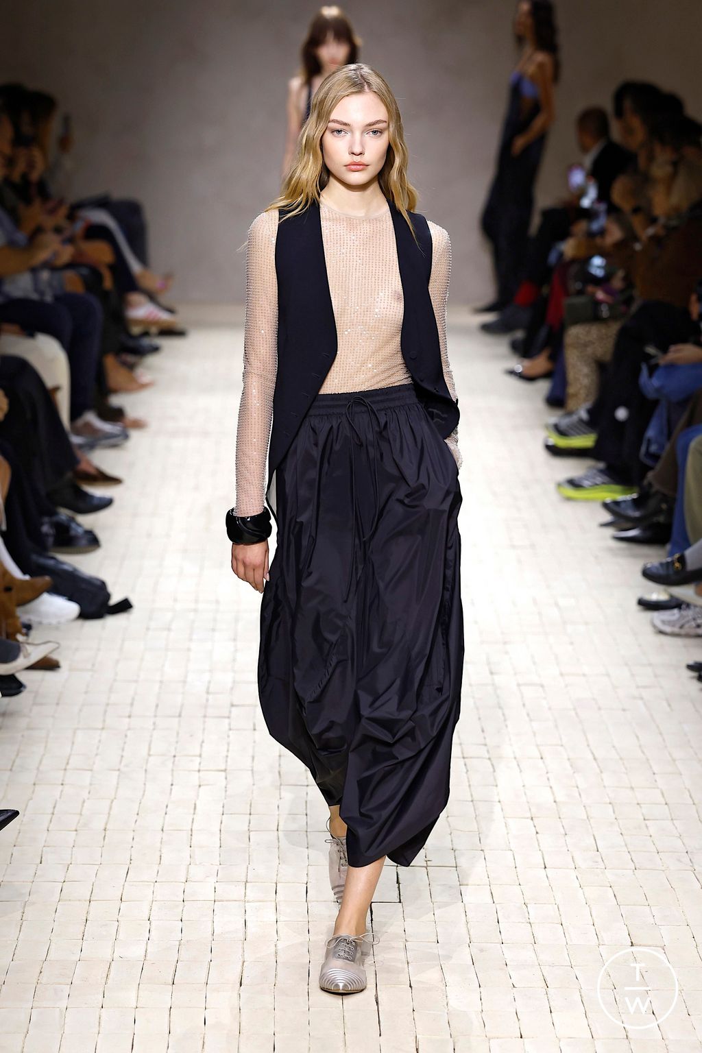 Fashion Week Milan Spring/Summer 2026 look 77 from the Emporio Armani collection womenswear