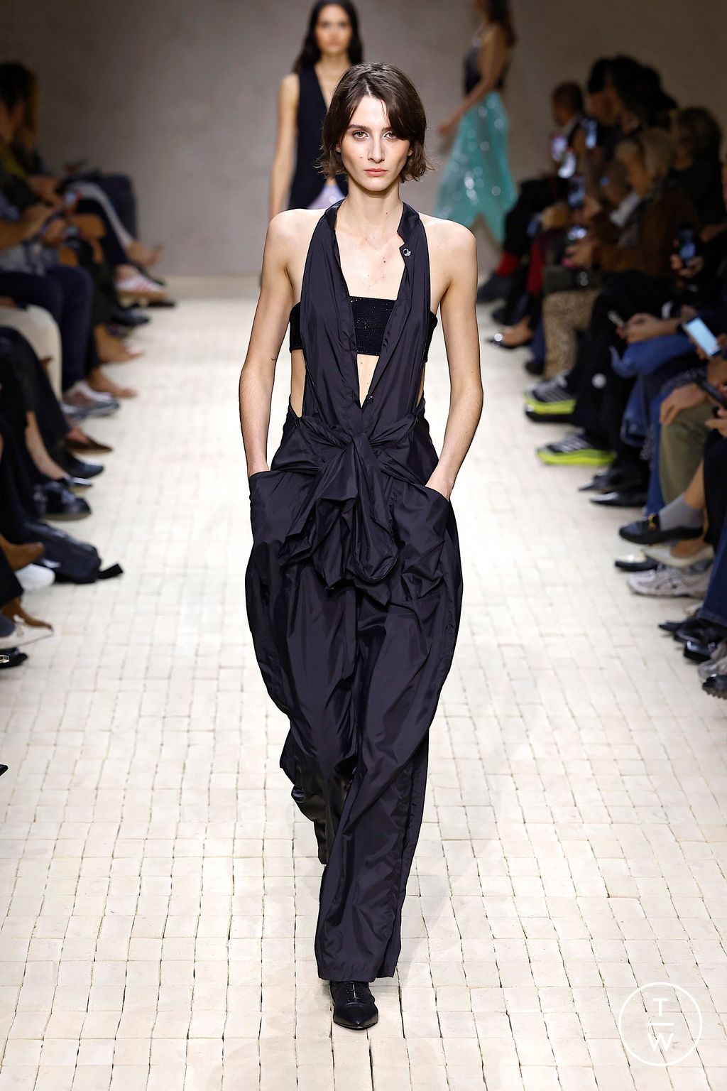 Fashion Week Milan Spring/Summer 2026 look 80 from the Emporio Armani collection womenswear