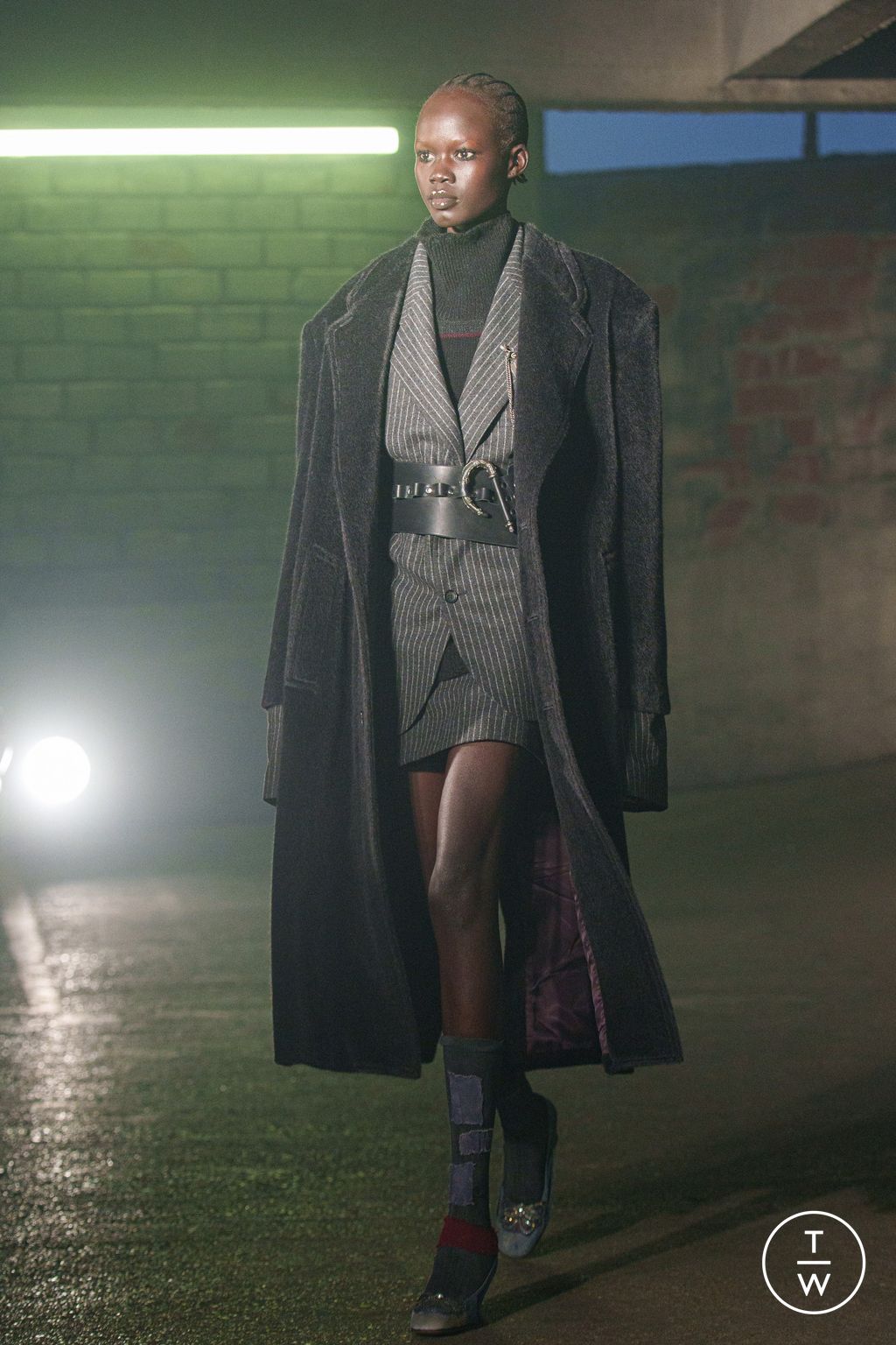 Fashion Week Paris Fall/Winter 2024 look 2 from the Enfants Riches Déprimés collection 女装