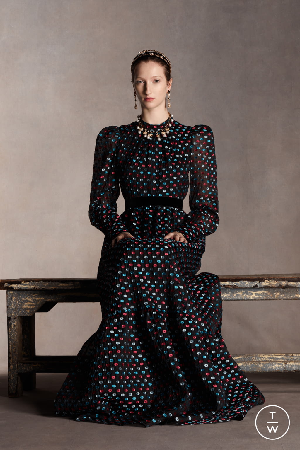 Fashion Week London Pre-Fall 2020 look 21 from the Erdem collection womenswear