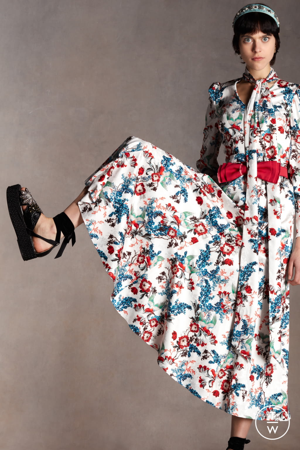 Fashion Week London Pre-Fall 2020 look 8 from the Erdem collection womenswear