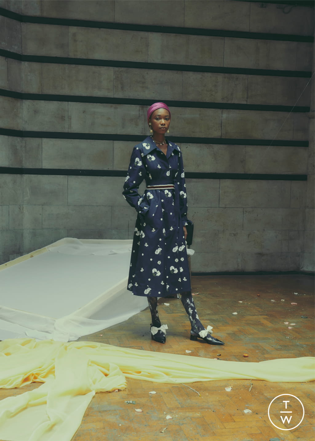Fashion Week London Resort 2020 look 30 from the Erdem collection 女装