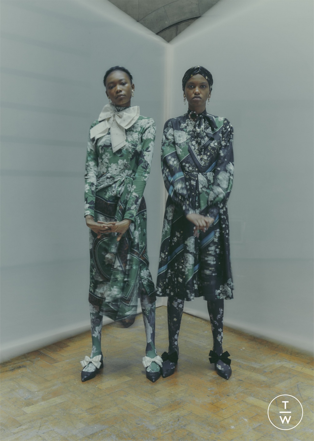 Fashion Week London Resort 2020 look 6 from the Erdem collection 女装