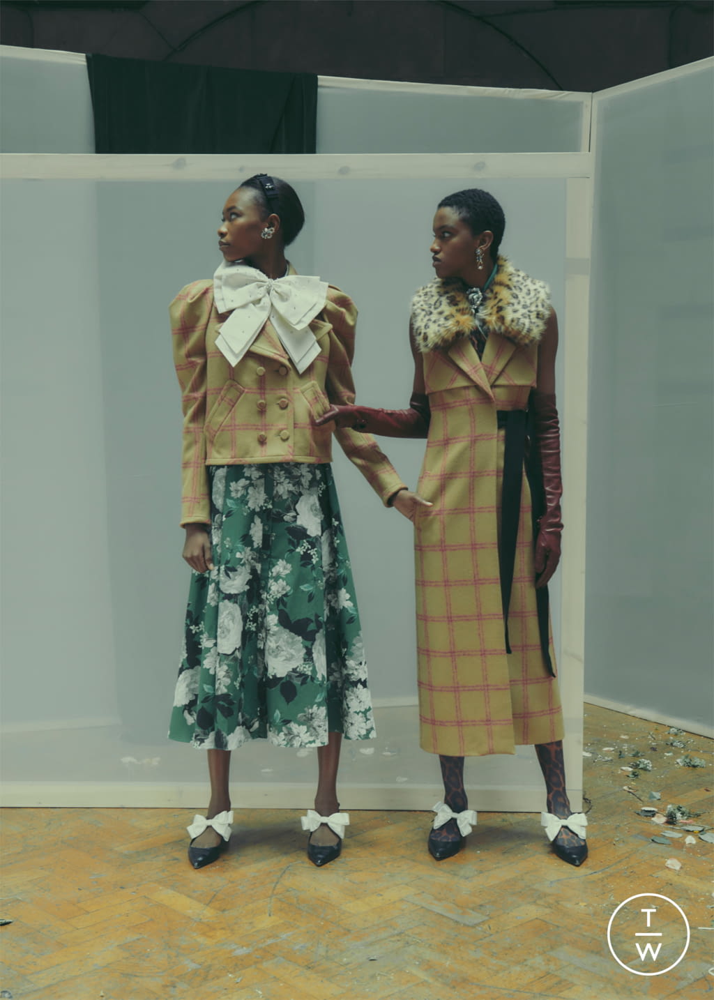 Fashion Week London Resort 2020 look 7 from the Erdem collection 女装