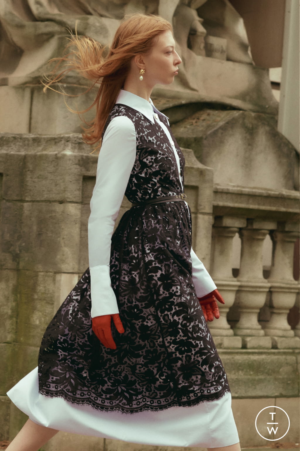 Fashion Week London Resort 2022 look 27 from the Erdem collection 女装